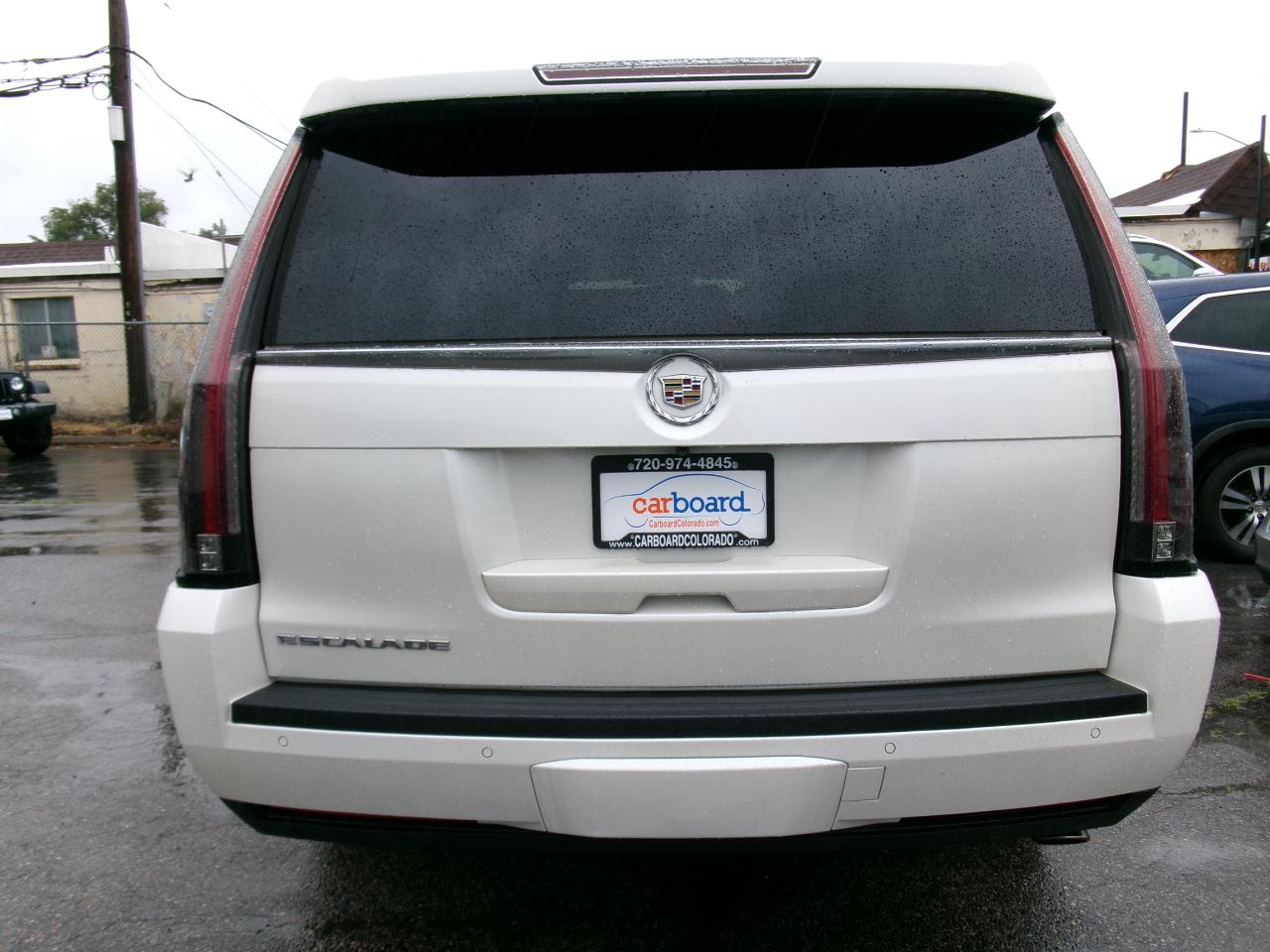 Cadillac Escalade ESV 4WD 4dr Premium 2015