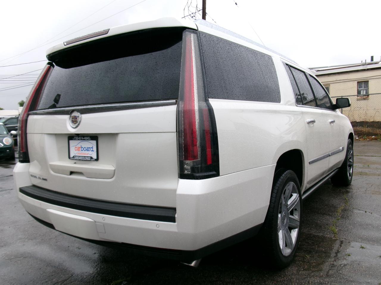 Cadillac Escalade ESV 4WD 4dr Premium 2015