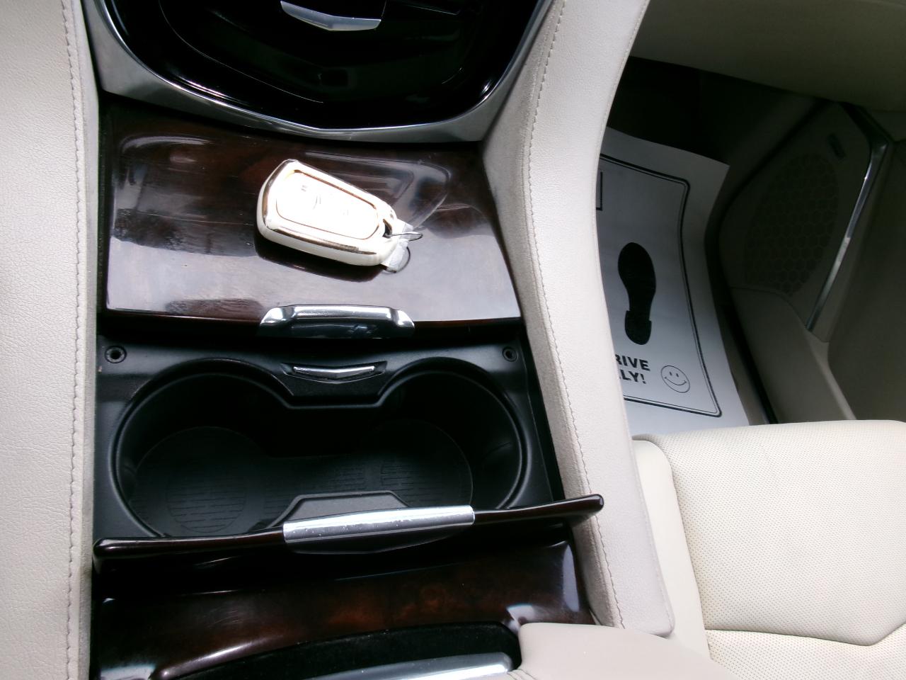 Cadillac Escalade ESV 4WD 4dr Premium 2015
