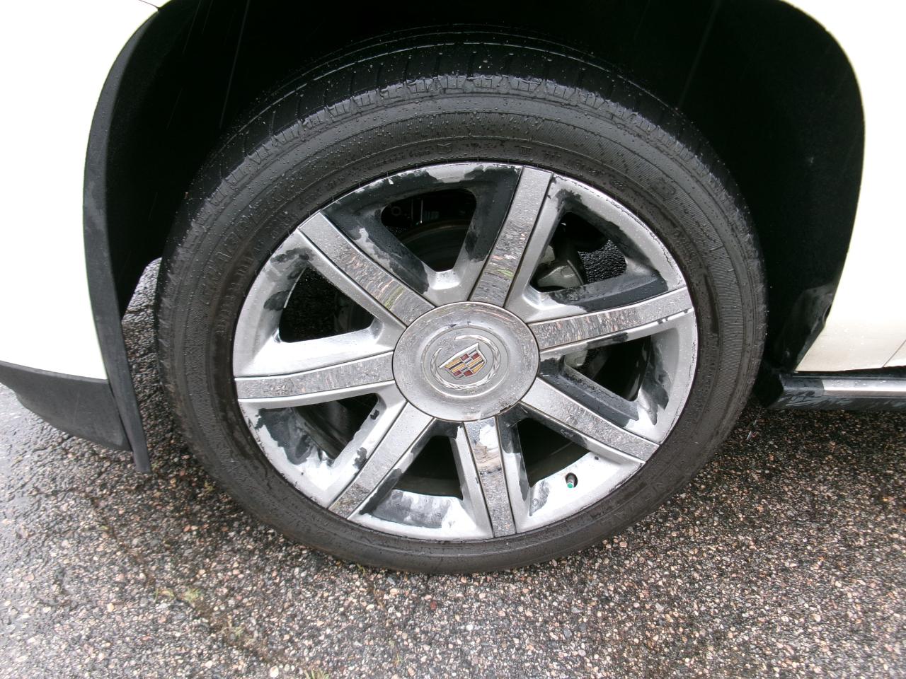 Cadillac Escalade ESV 4WD 4dr Premium 2015