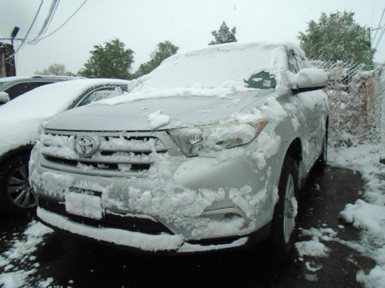 2011 Toyota Highlander 4WD 4dr V6 Base (Natl)