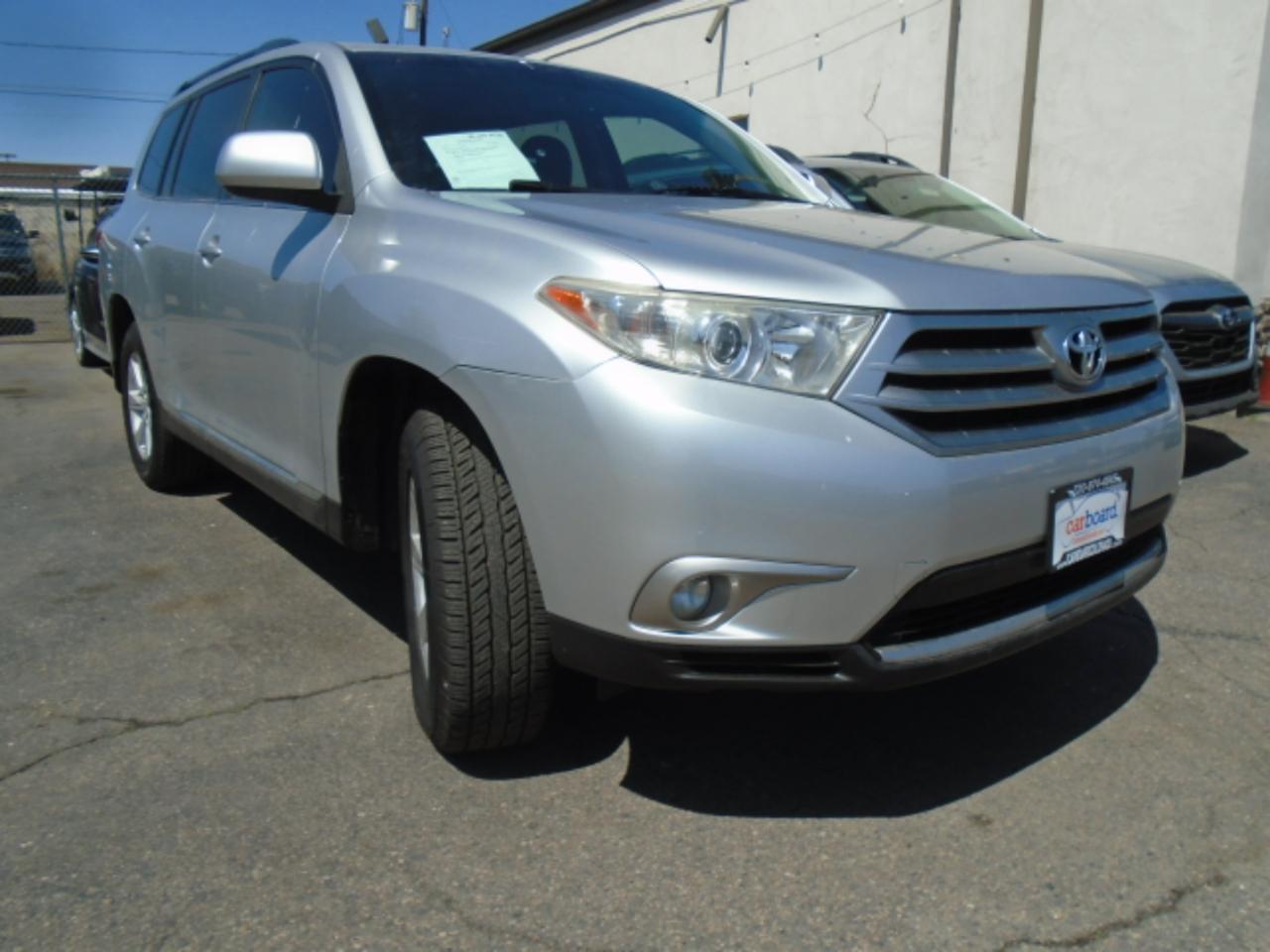 Toyota Highlander 4WD 4dr V6 Base (Natl) 2011