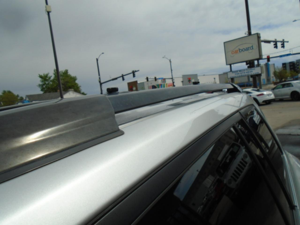 Toyota Highlander 4WD 4dr V6 SE (Natl) 2011