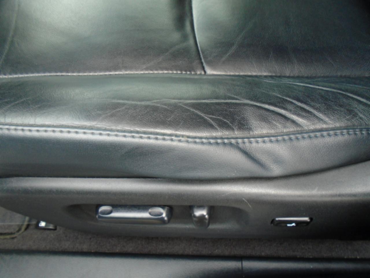 Toyota Highlander 4WD 4dr V6 SE (Natl) 2011
