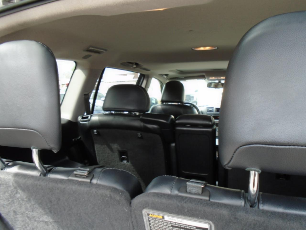 Toyota Highlander 4WD 4dr V6 SE (Natl) 2011