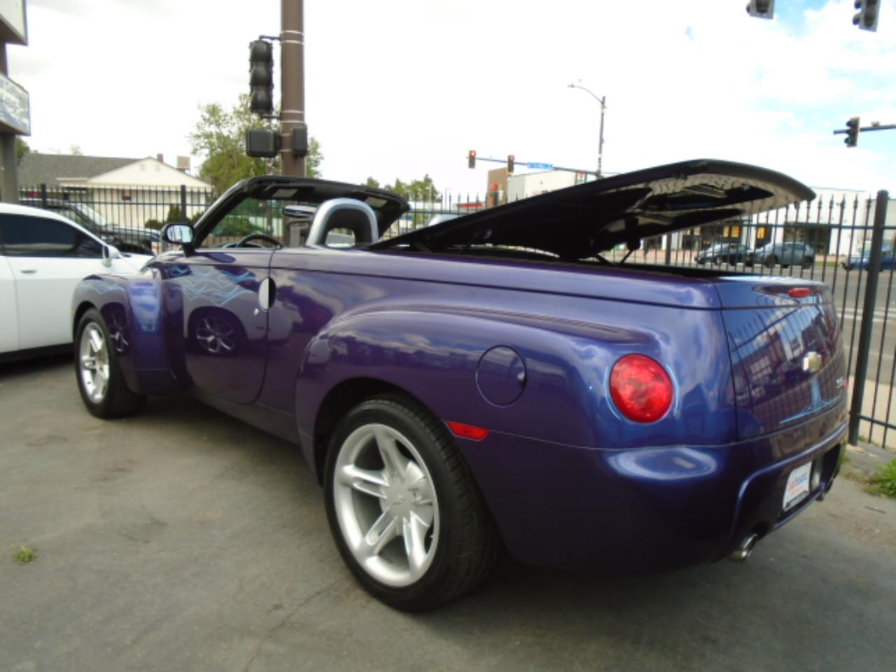 2004 Chevrolet SSR Reg Cab 116.0" WB LS