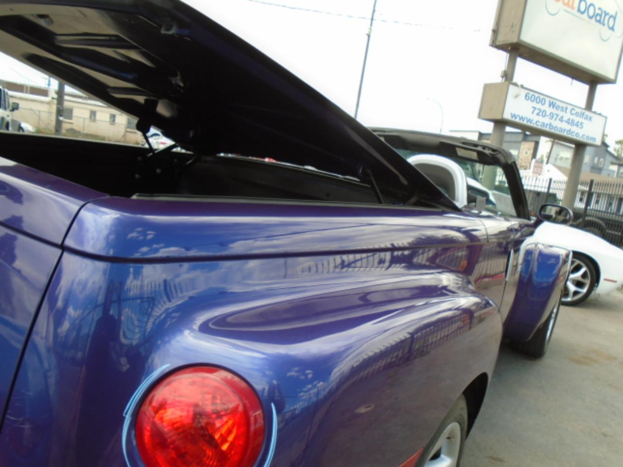 Chevrolet SSR Reg Cab 116.0" WB LS 2004