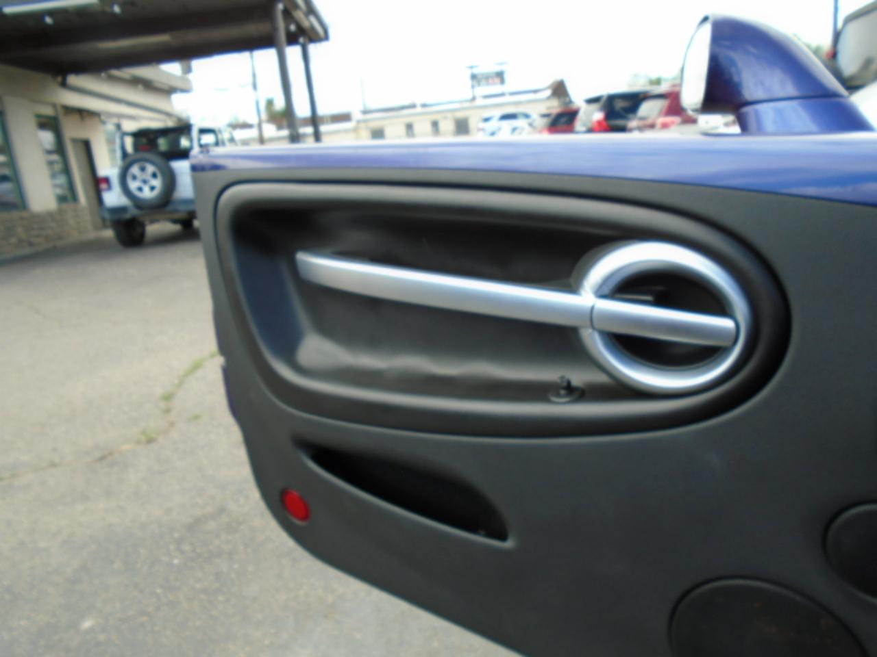 Chevrolet SSR Reg Cab 116.0" WB LS 2004