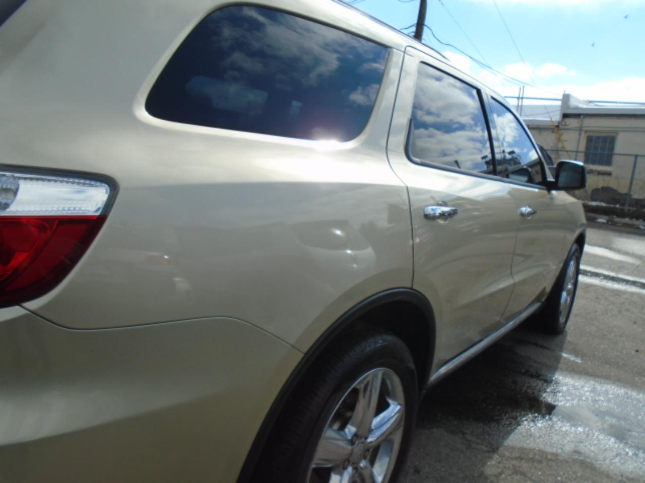 Dodge Durango AWD 4dr Citadel 2011