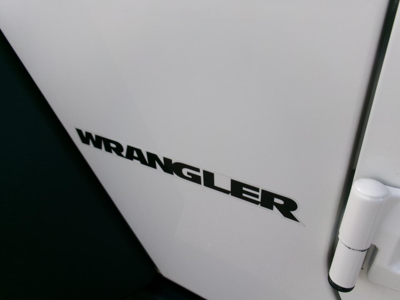 Jeep Wrangler 4WD 2dr Rubicon 2010