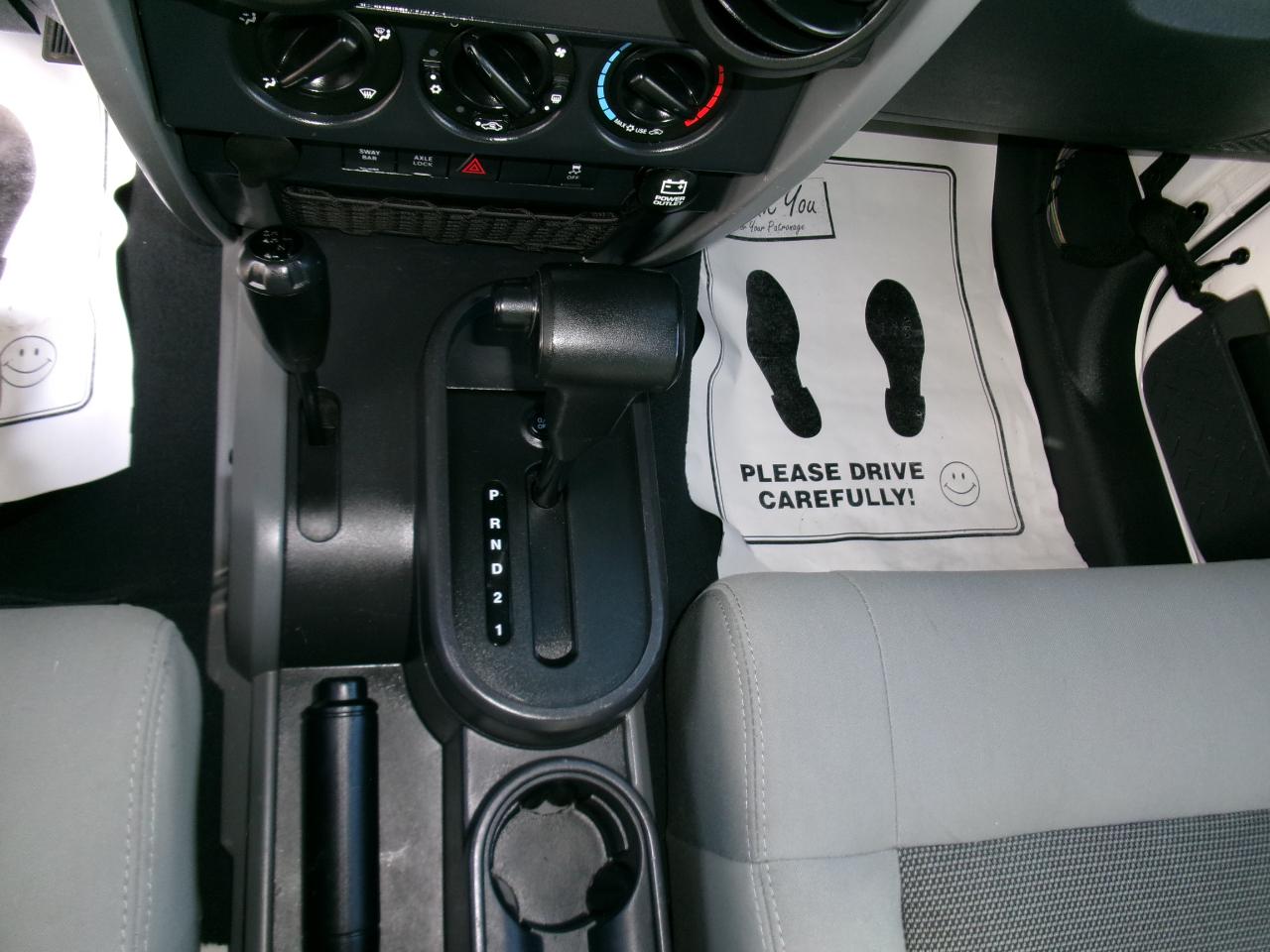 Jeep Wrangler 4WD 2dr Rubicon 2010