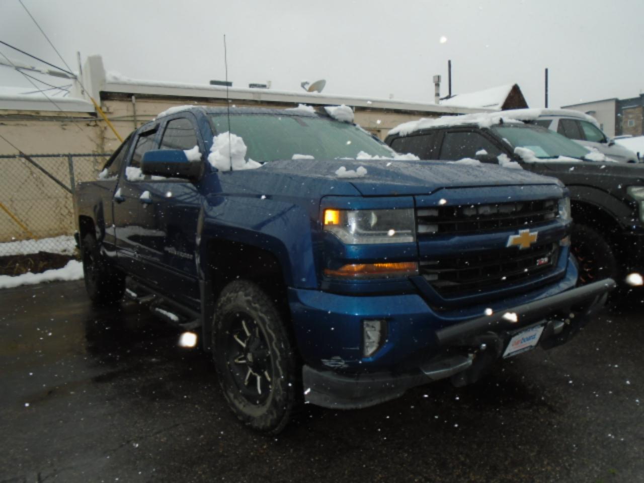 2016 Chevrolet Silverado 1500 4WD Double Cab 143.5" LT Z71 off Road