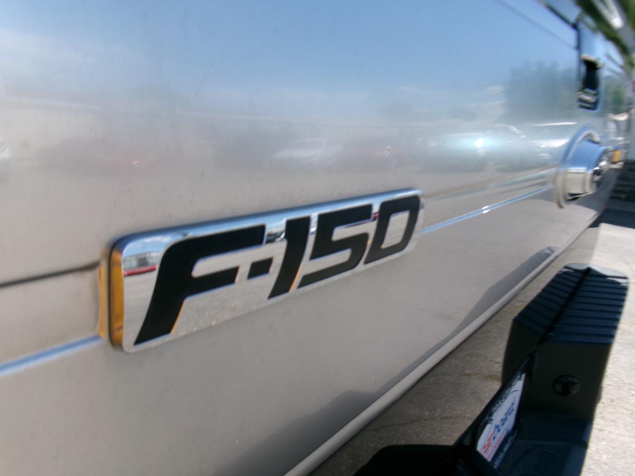 Ford F-150 4WD SuperCrew 145" Platinum 2013