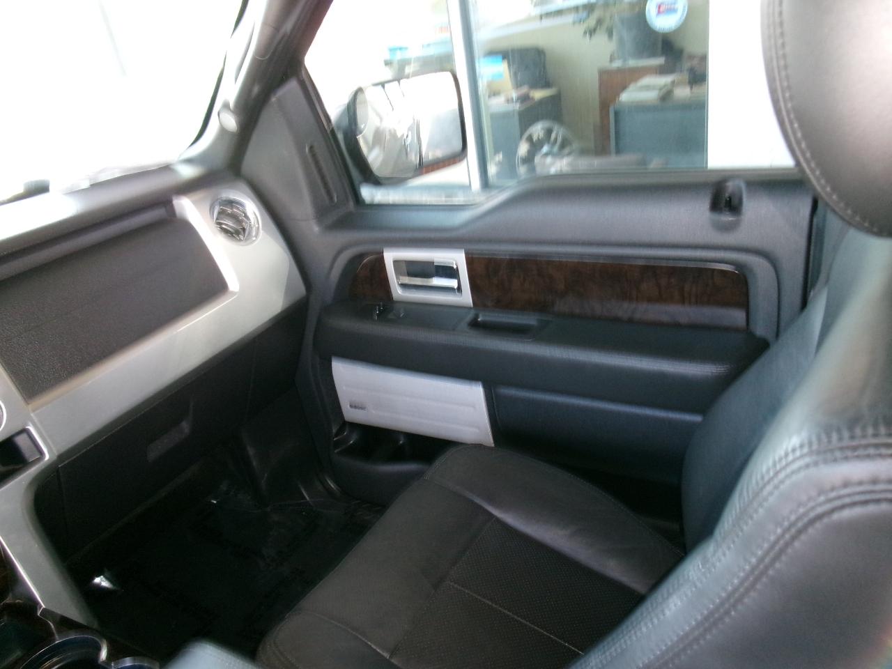 Ford F-150 4WD SuperCrew 145" Platinum 2013