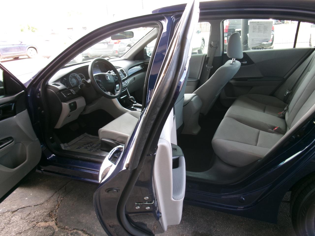 Honda Accord Sedan LX CVT 2017
