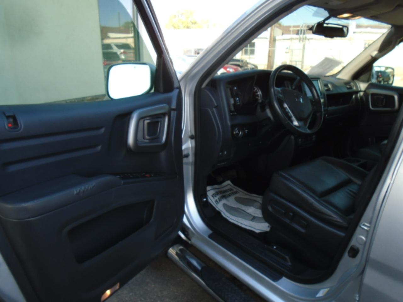 Honda Ridgeline 4WD Crew Cab SE 2014