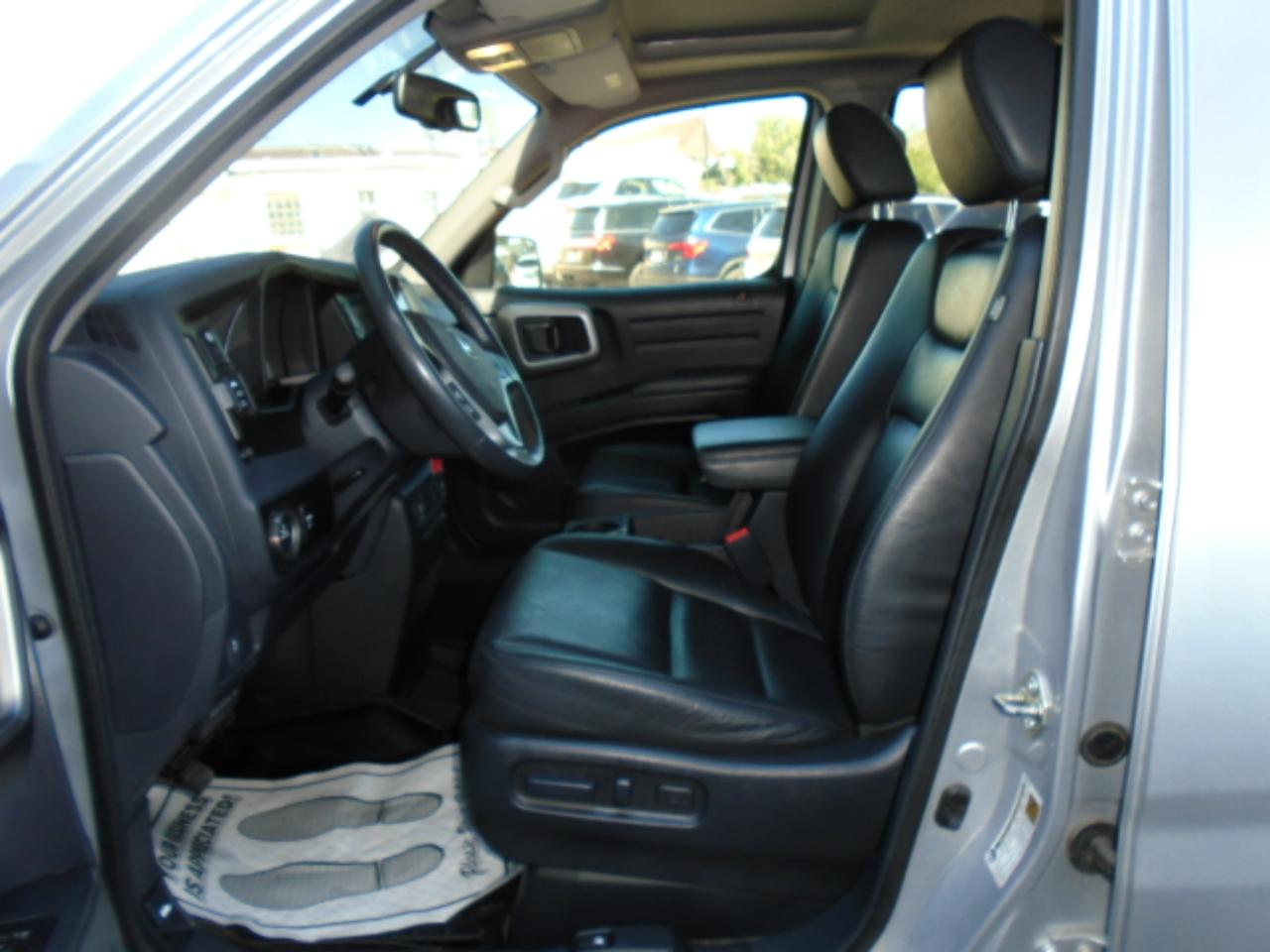 Honda Ridgeline 4WD Crew Cab SE 2014