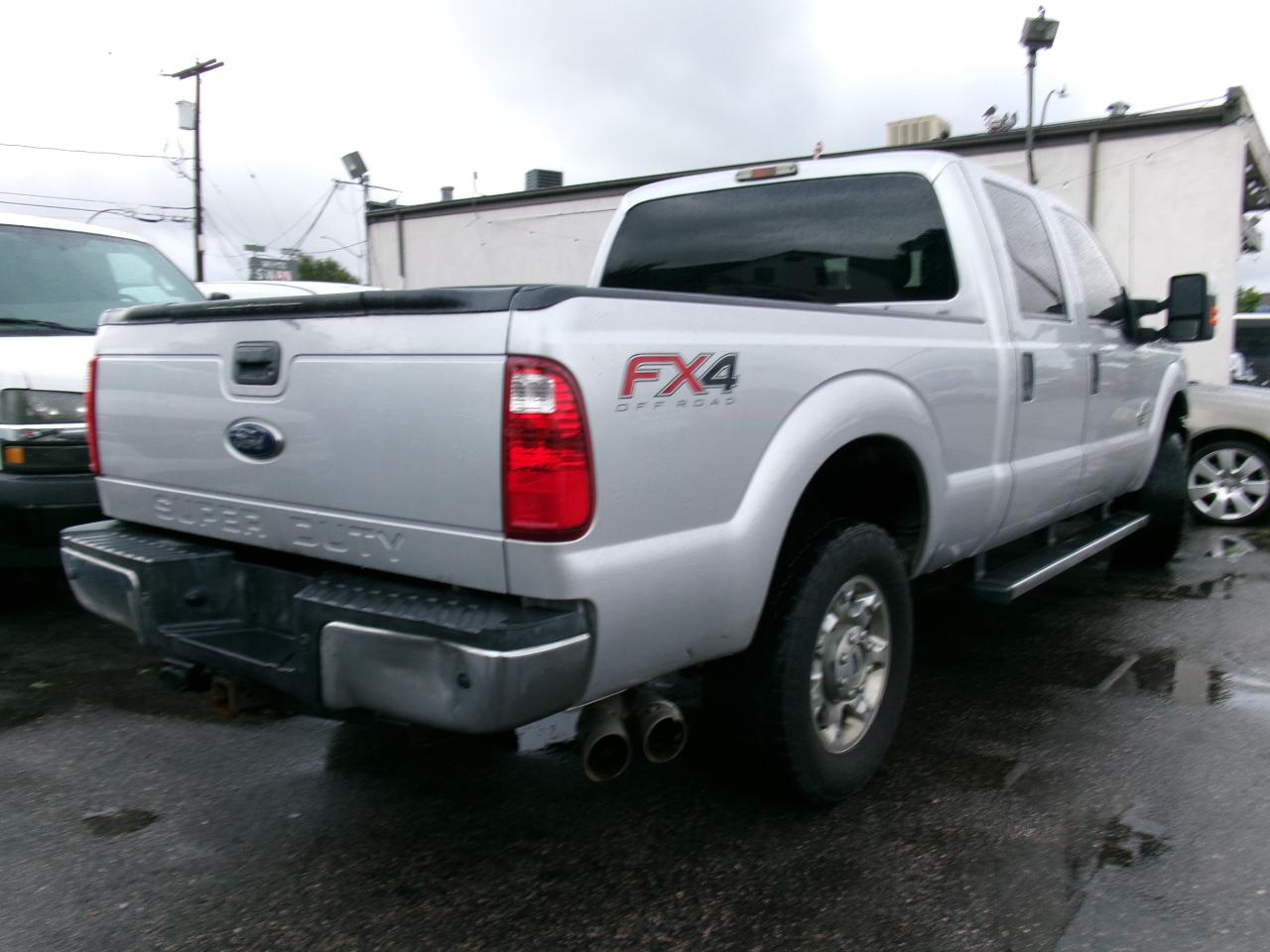 Ford Super Duty F-250 SRW  2013