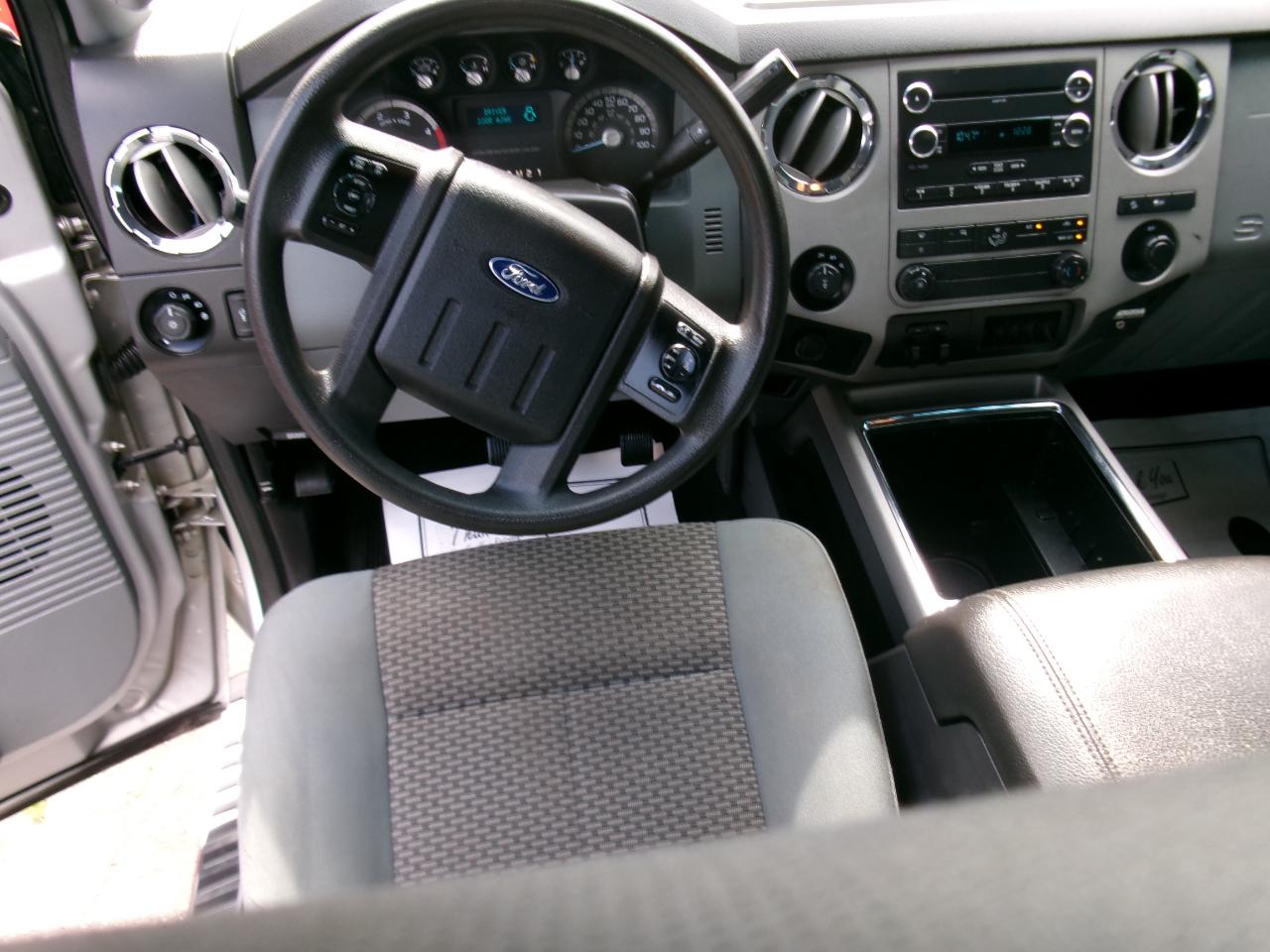 Ford Super Duty F-250 SRW  2013