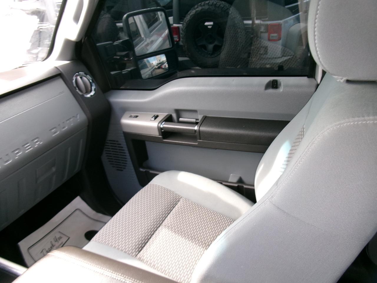 Ford Super Duty F-250 SRW  2013