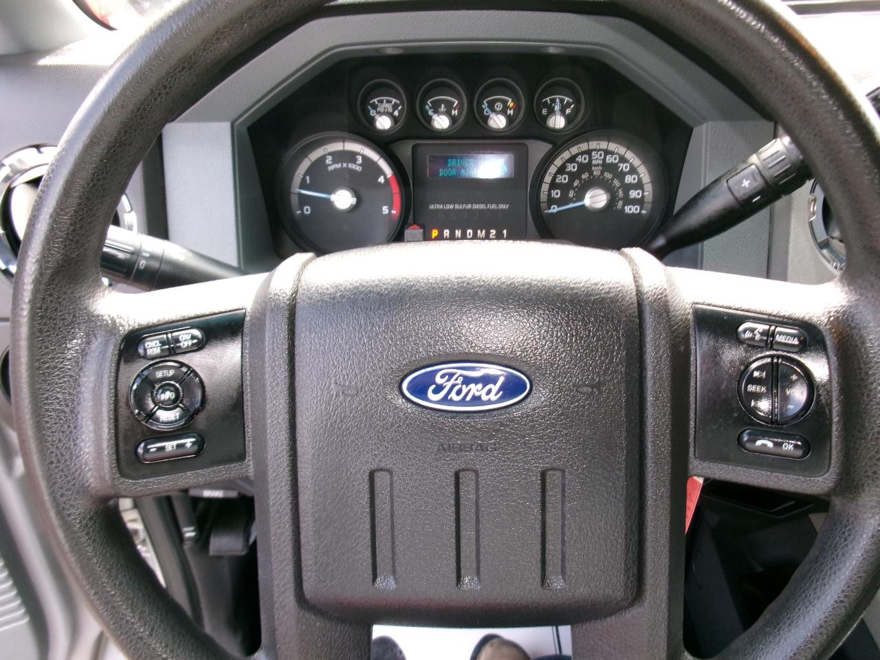 Ford Super Duty F-250 SRW  2013