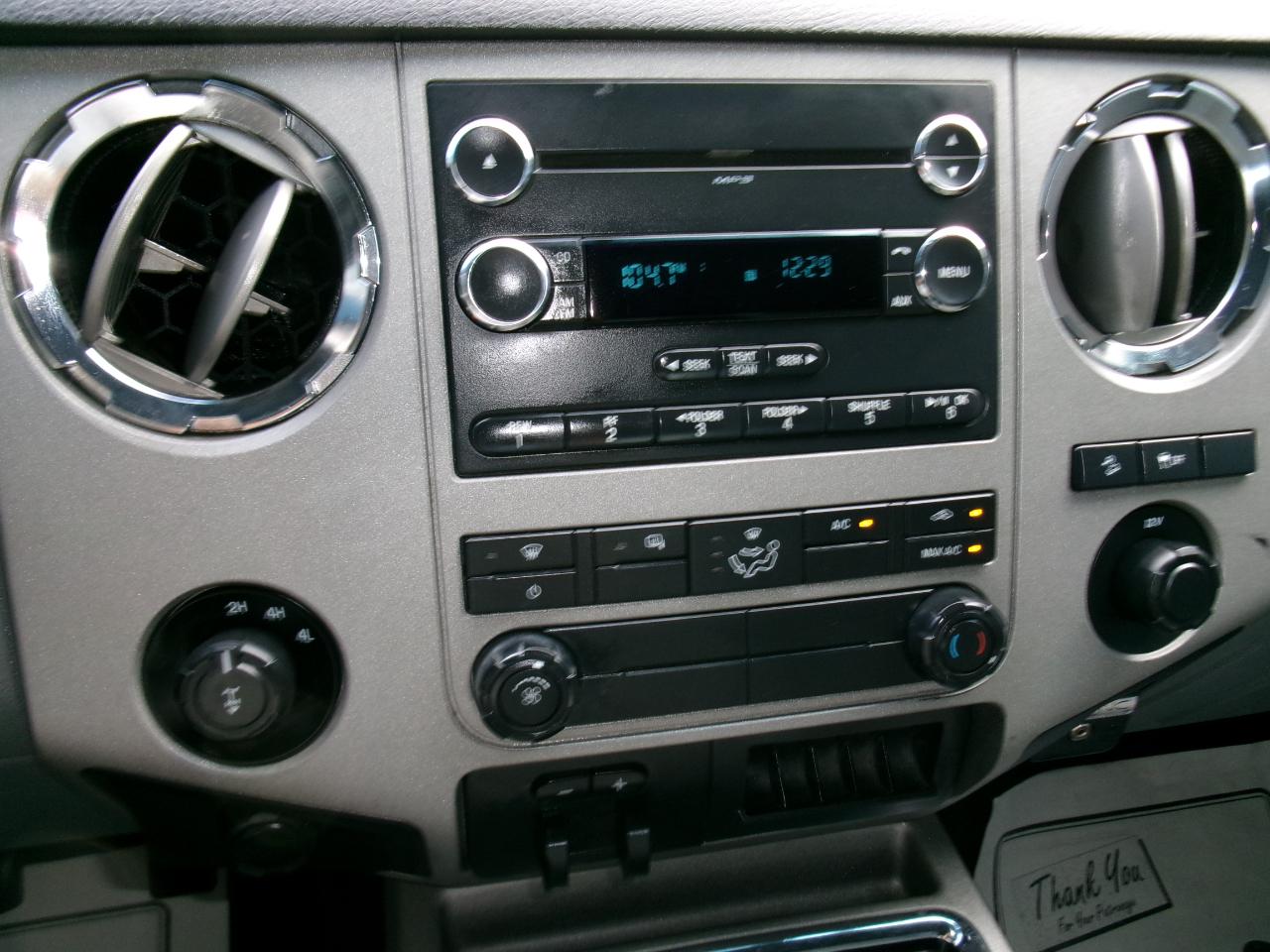 Ford Super Duty F-250 SRW  2013