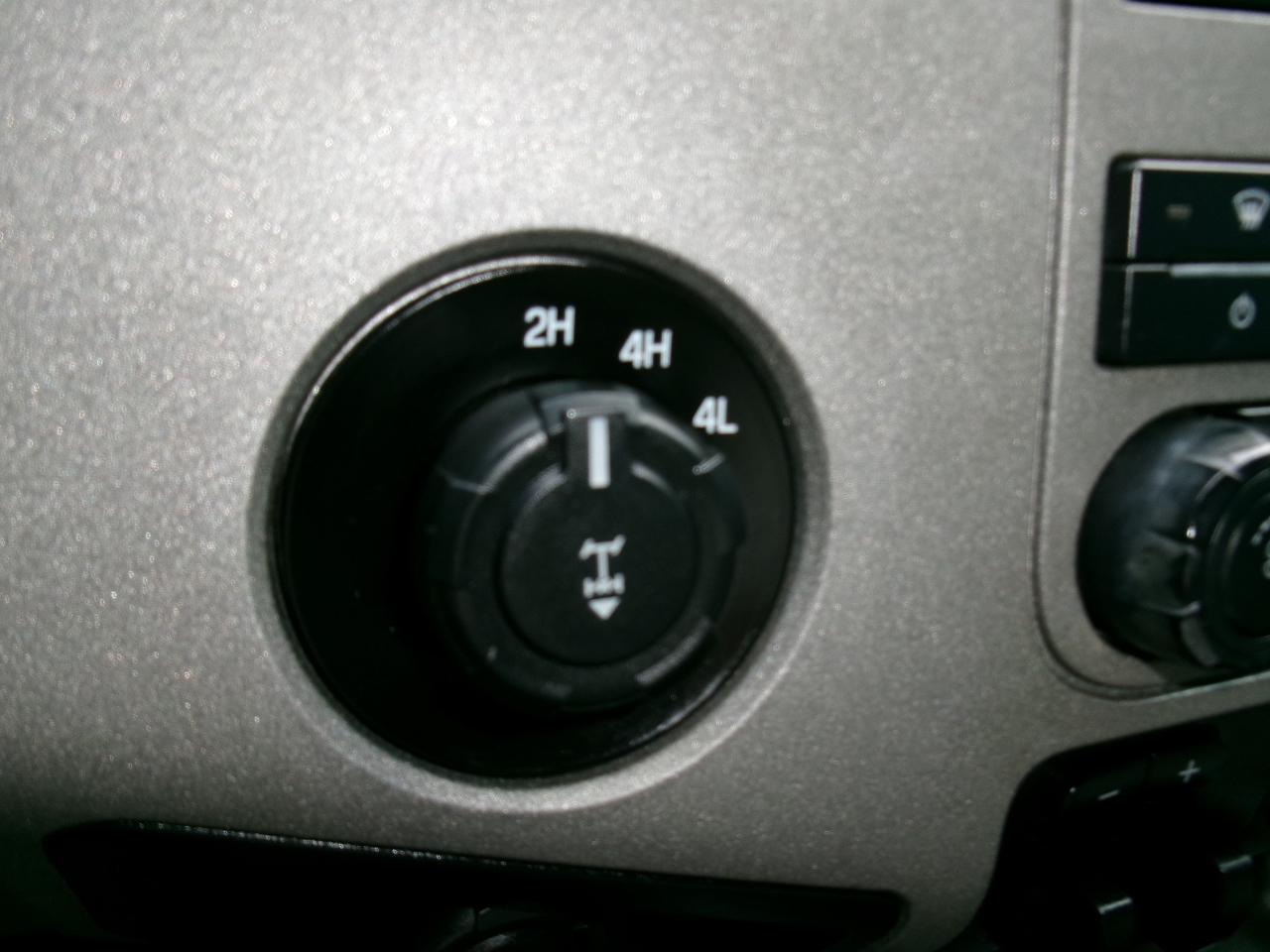 Ford Super Duty F-250 SRW  2013