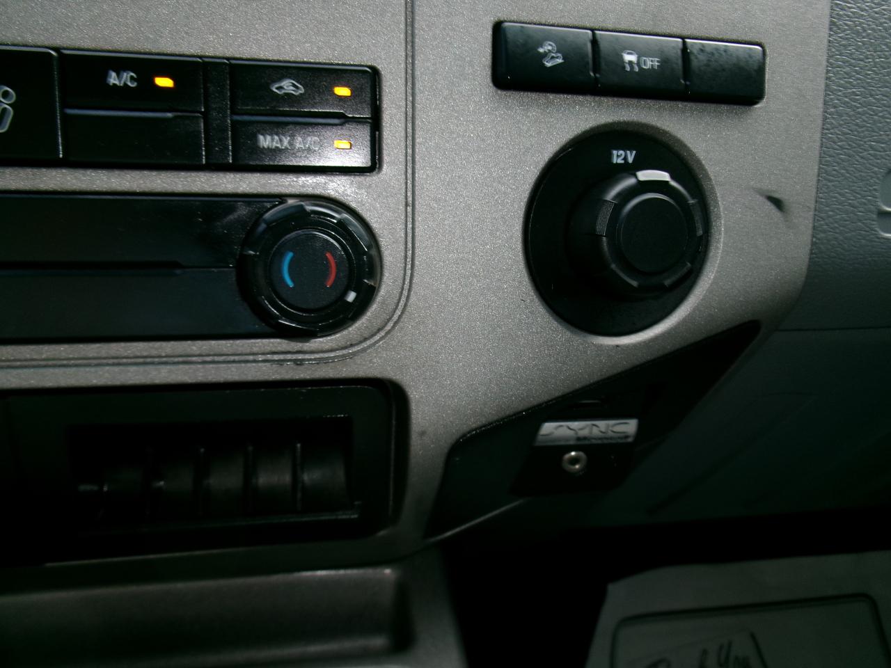 Ford Super Duty F-250 SRW  2013