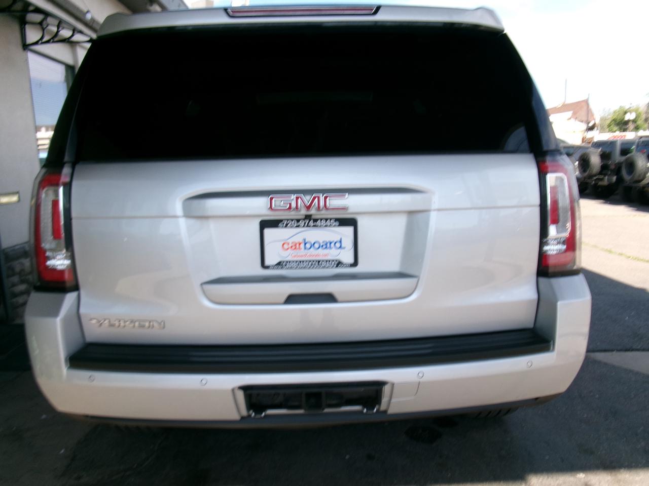 GMC Yukon 4WD 4dr SLT 2019