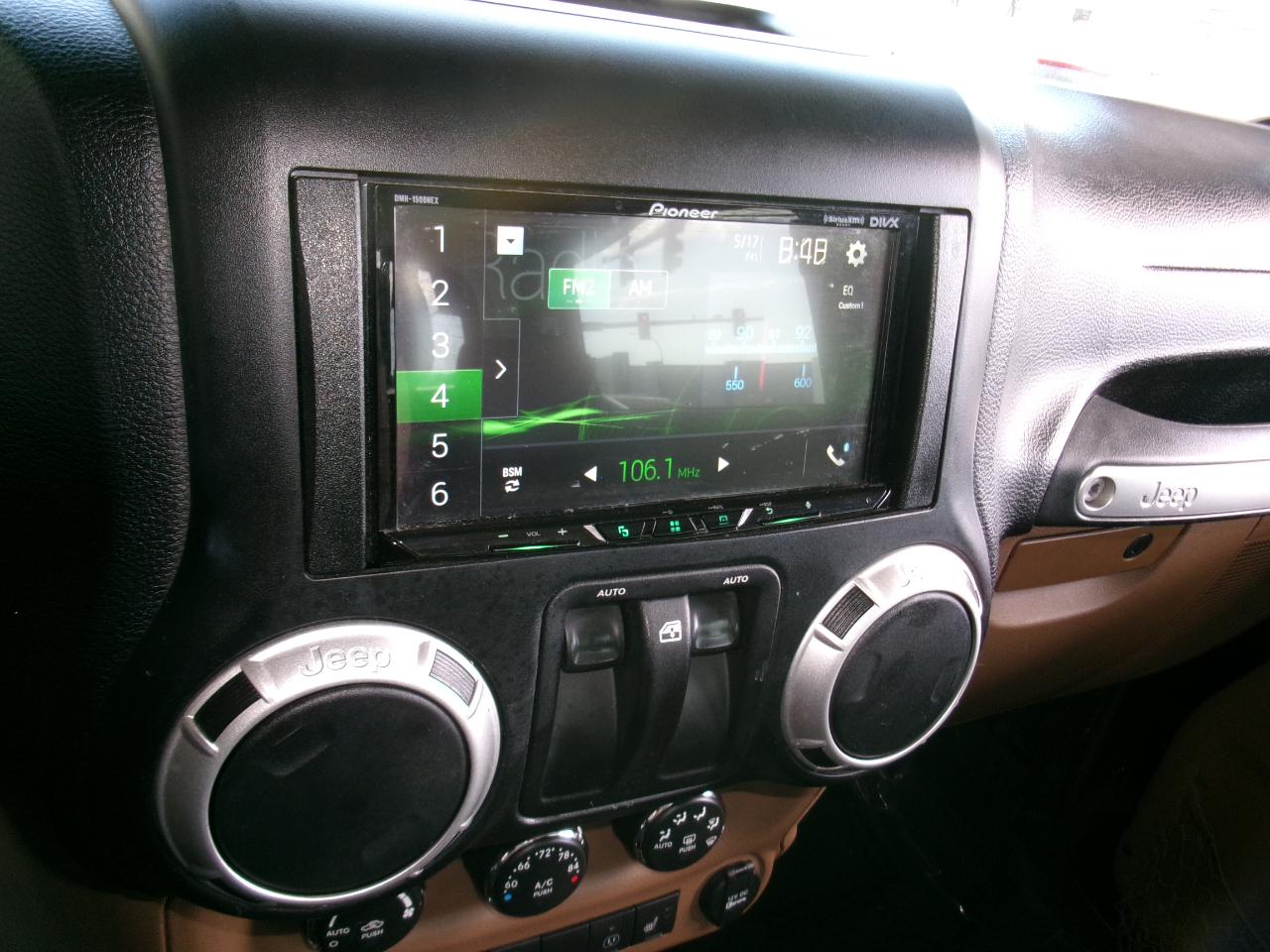 Jeep Wrangler 4WD 2dr Sahara 2015