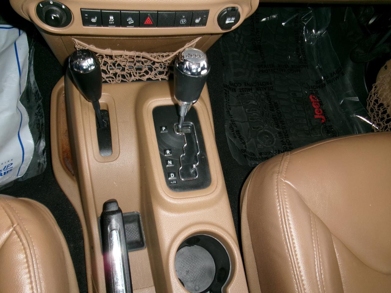 Jeep Wrangler 4WD 2dr Sahara 2015