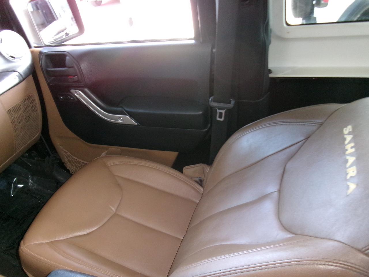 Jeep Wrangler 4WD 2dr Sahara 2015