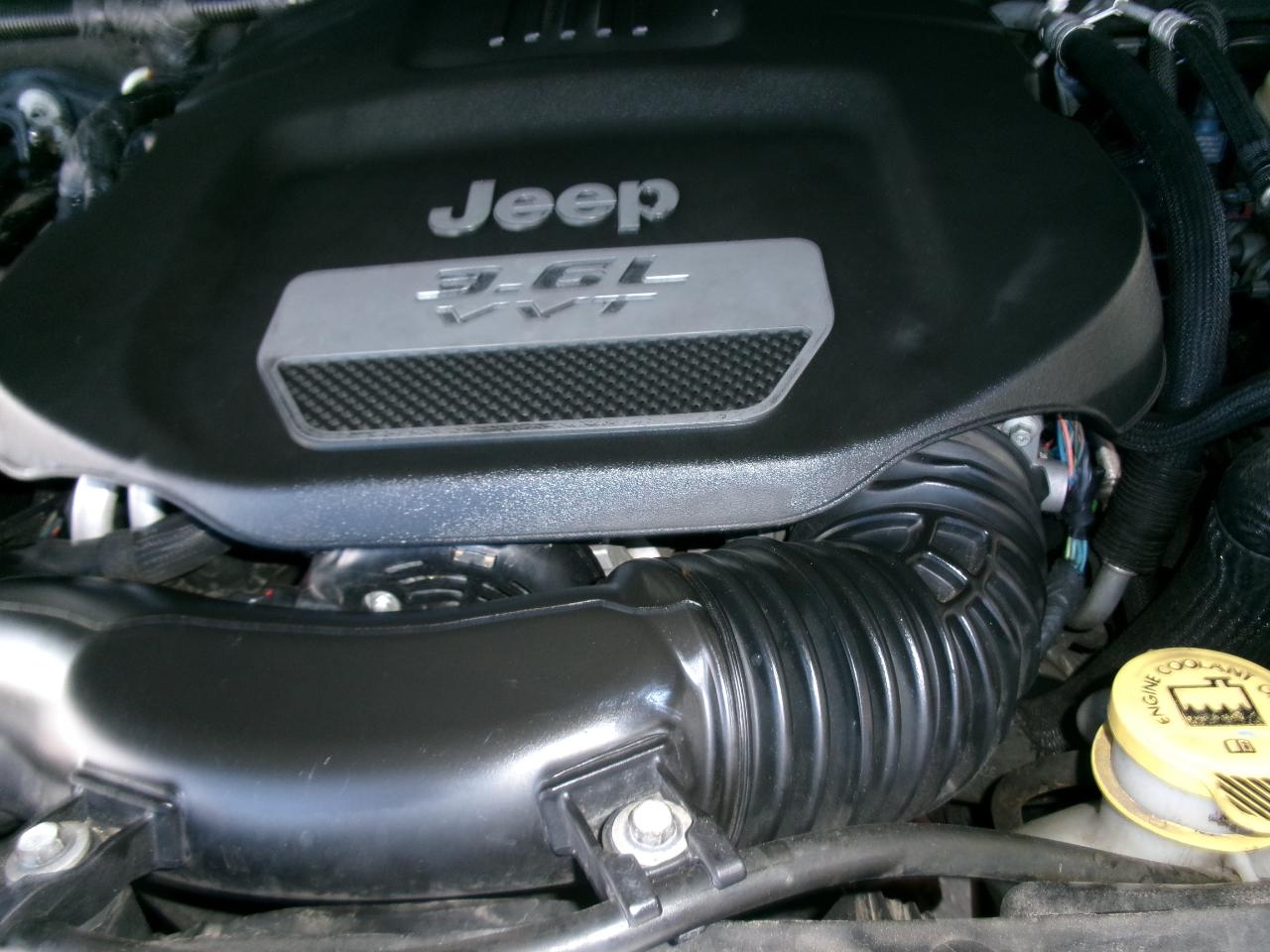 Jeep Wrangler 4WD 2dr Sahara 2015