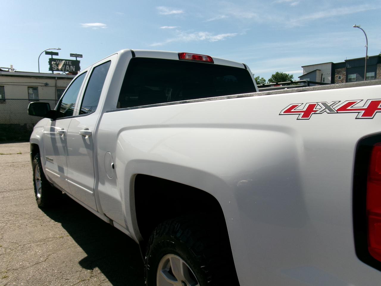 Chevrolet Silverado 1500 4WD Double Cab 143.5" LT w/1LT 2016