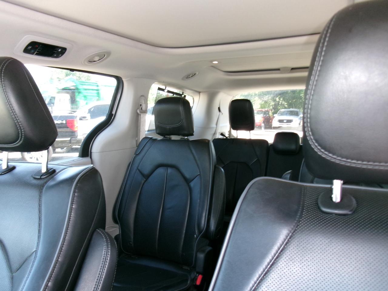 Chrysler Pacifica Limited FWD 2018