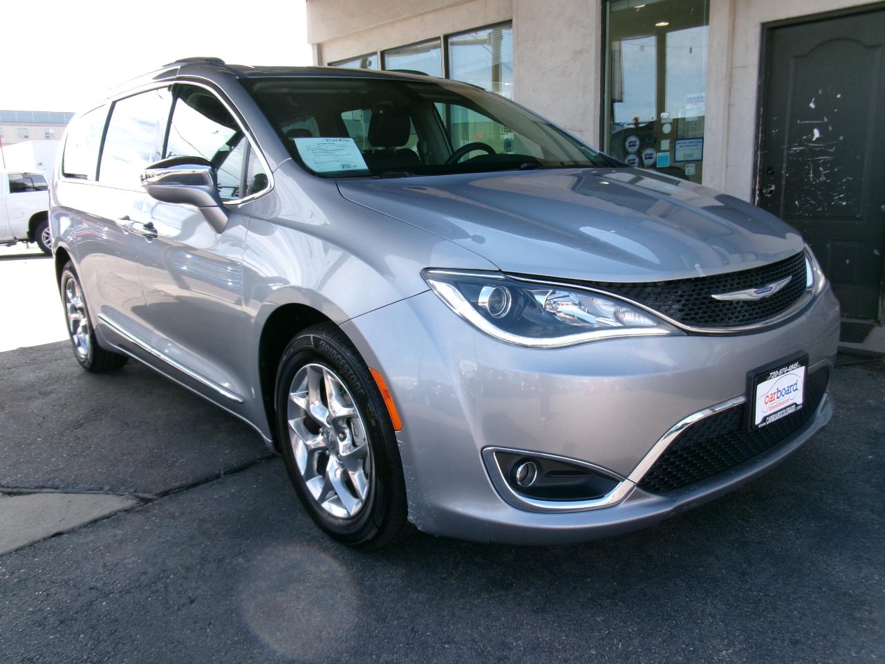 Chrysler Pacifica Limited FWD 2018