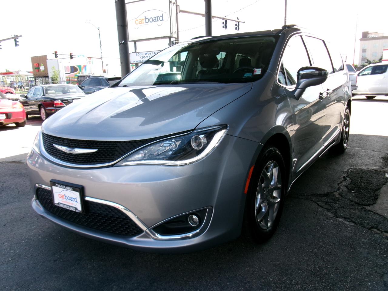 Chrysler Pacifica Limited FWD 2018
