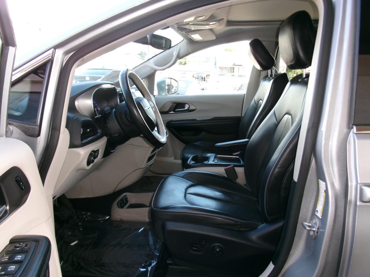 Chrysler Pacifica Limited FWD 2018