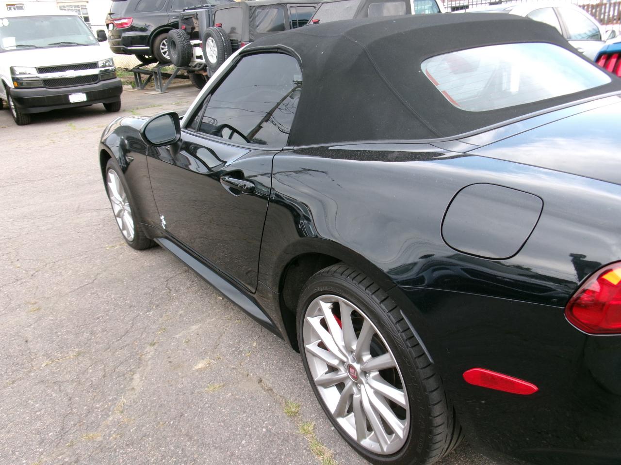 Fiat 124 Spider Lusso Convertible 2020