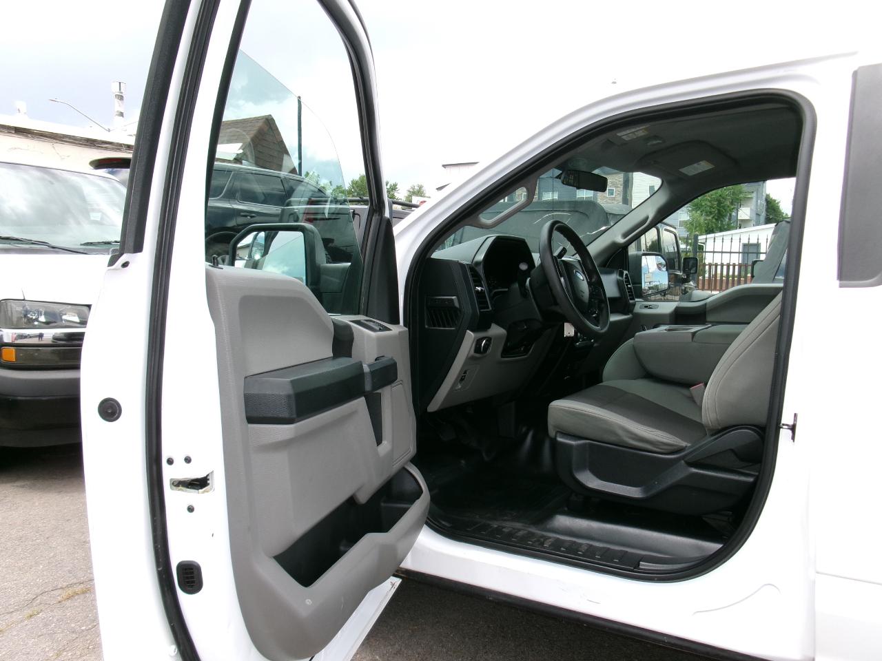 Ford F-150 2WD Reg Cab 141" XL 2016