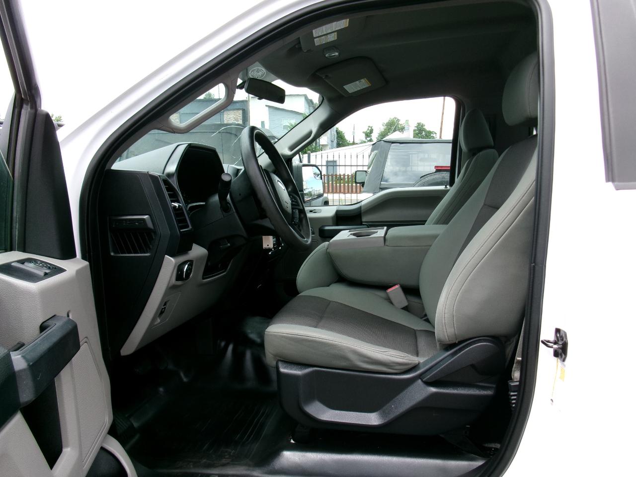 Ford F-150 2WD Reg Cab 141" XL 2016