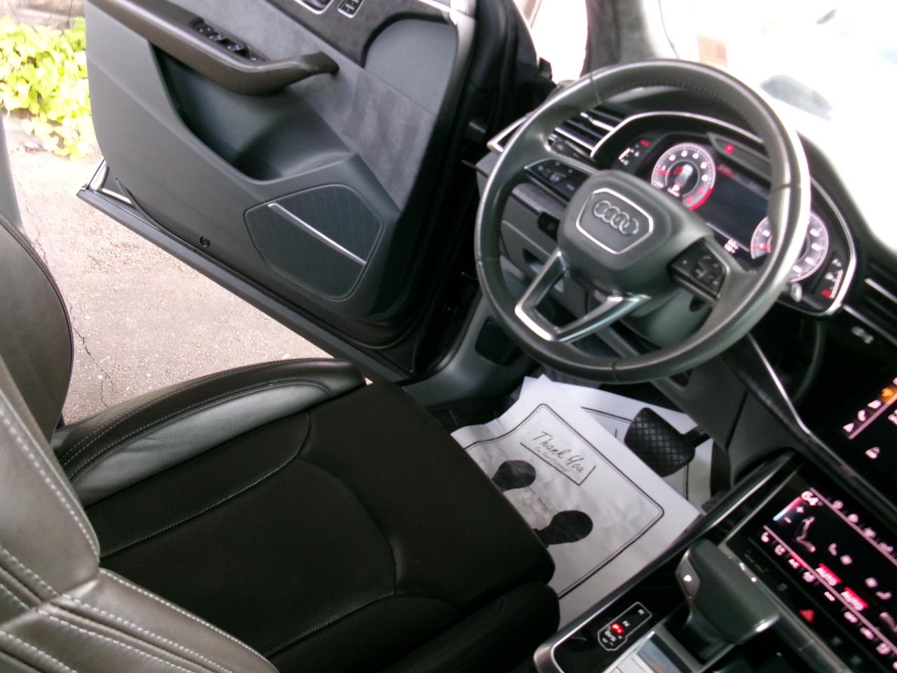 Audi Q8 Prestige 55 TFSI quattro 2019