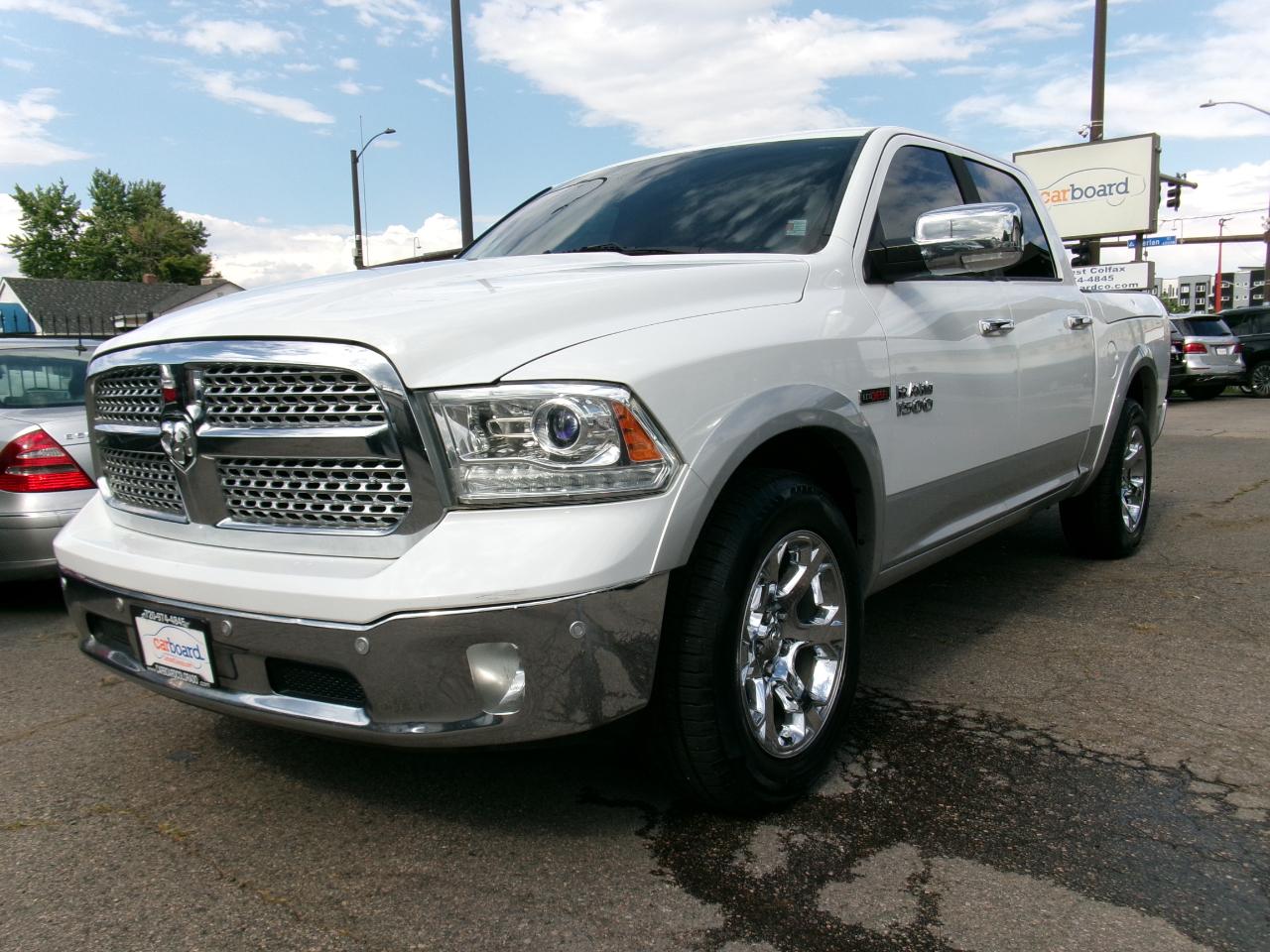 2016 RAM 1500 4WD Crew Cab 140.5" Laramie