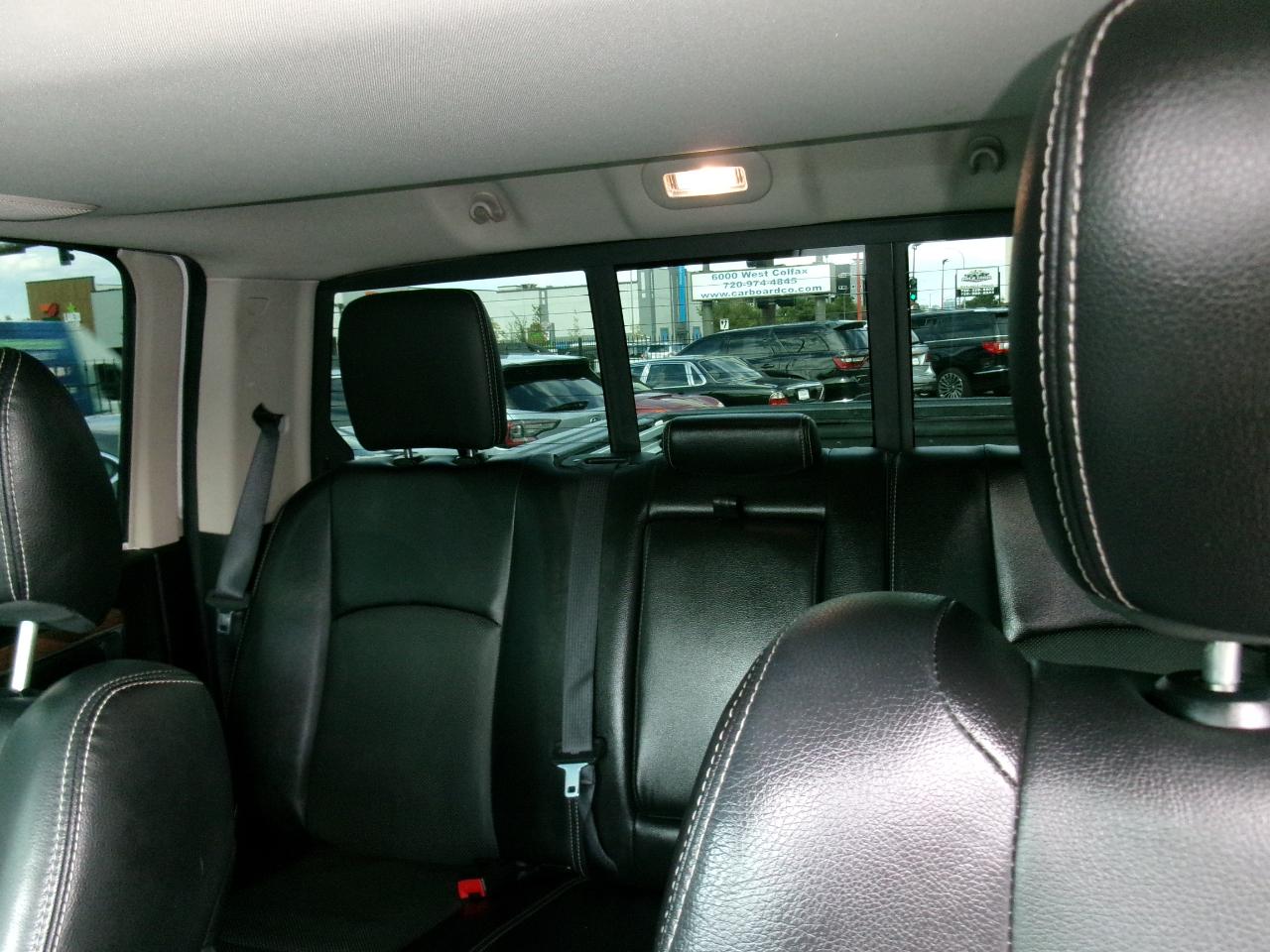 RAM 1500 4WD Crew Cab 140.5" Laramie 2016
