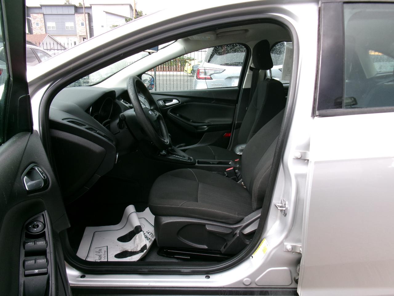Ford Focus SE Sedan 2018