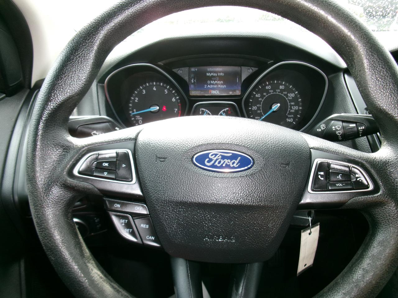 Ford Focus SE Sedan 2018