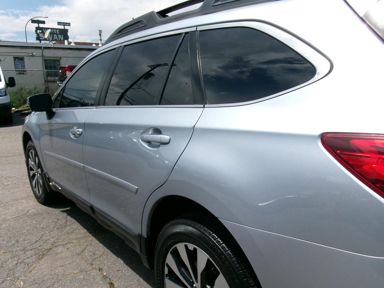 Subaru Outback 4dr Wgn 2.5i Limited PZEV 2015