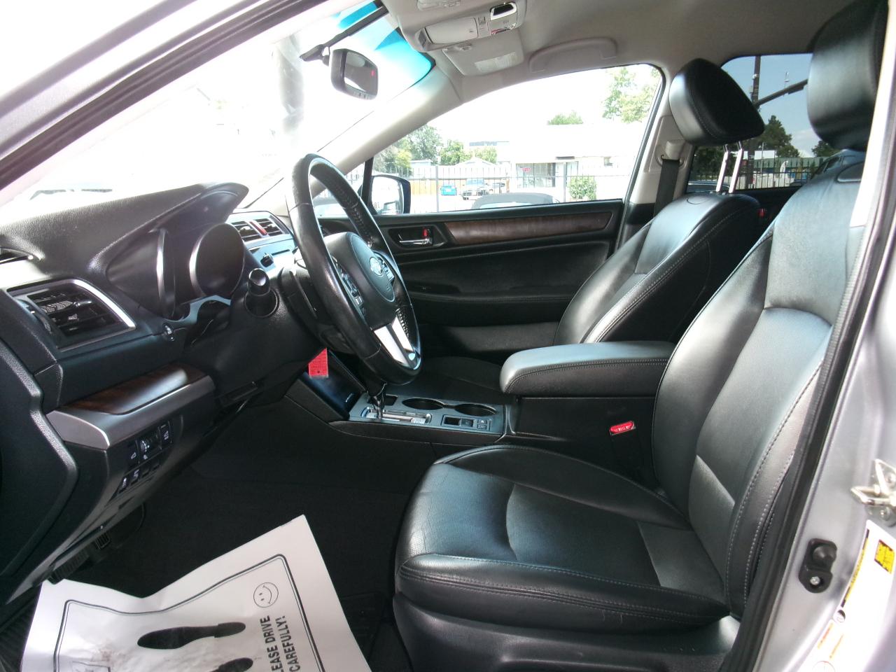 Subaru Outback 4dr Wgn 2.5i Limited PZEV 2015