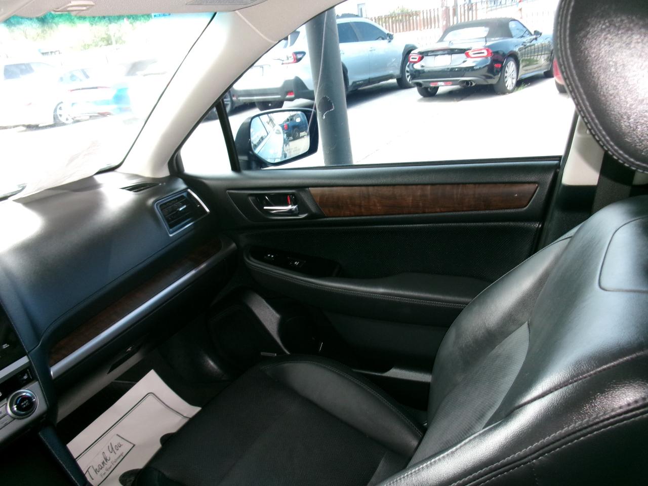 Subaru Outback 4dr Wgn 2.5i Limited PZEV 2015