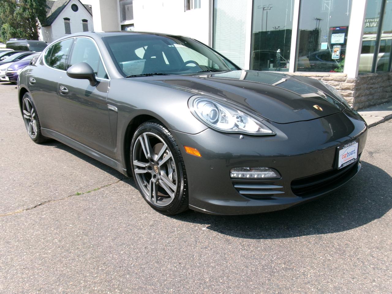 2013 Porsche Panamera 4dr HB 4S